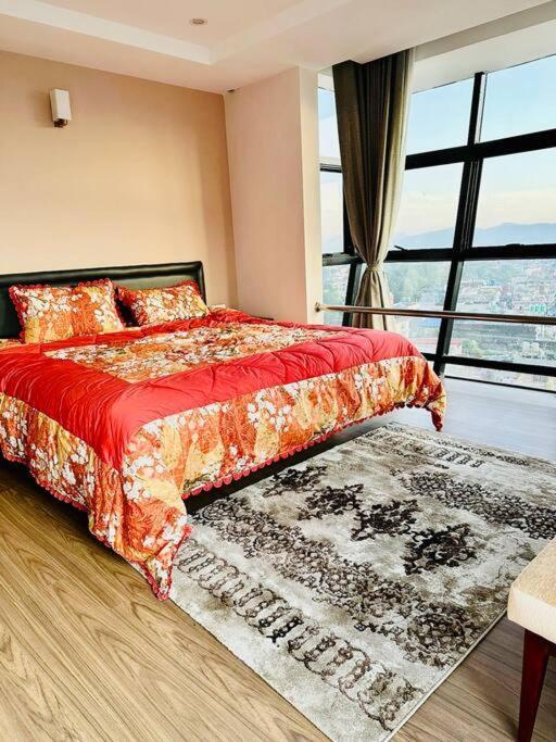 Penthouse 3 Bedroom Apartment With A Beautiful View Похара Екстериор снимка